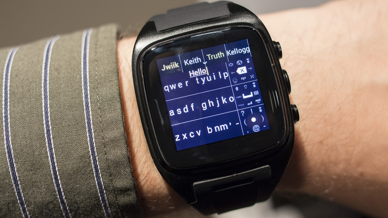 Illustration for article titled Yes, You Can Actually Type On a Smartwatch